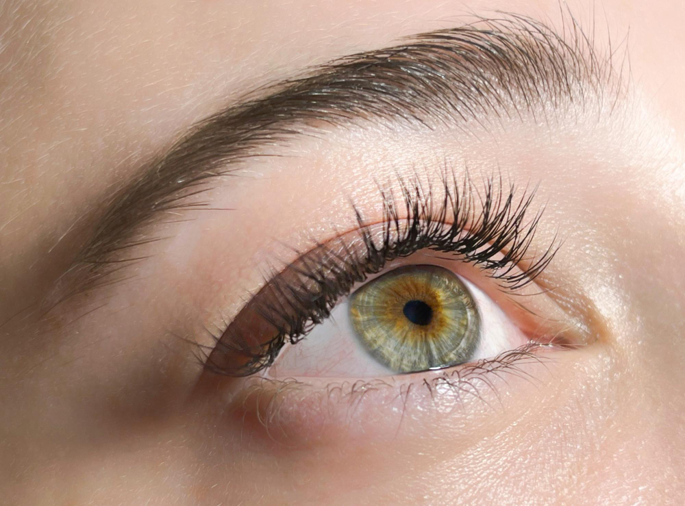 Lash lifting